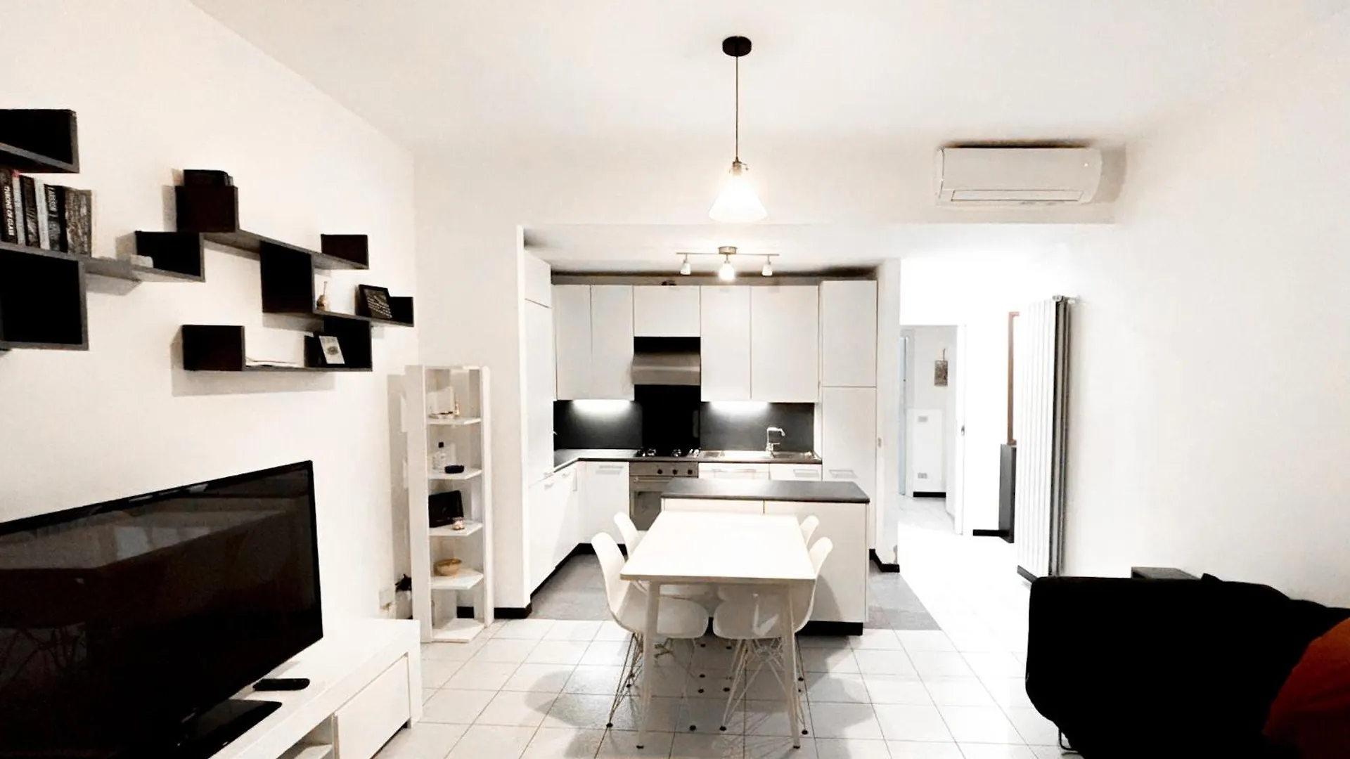 Sweet Staying At Large 3Rooms Apartment In Navigli Milan