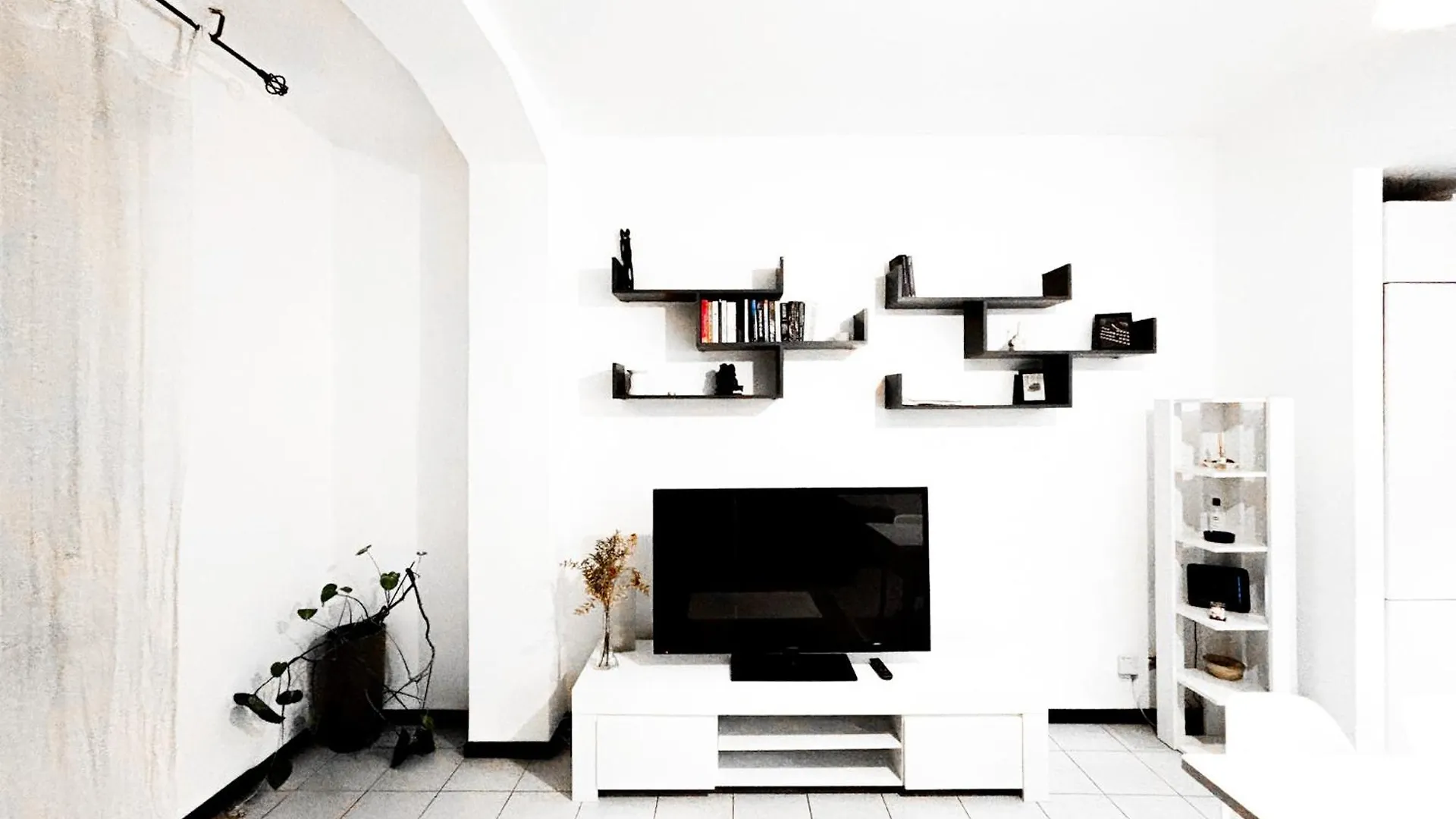 Sweet Staying At Large 3Rooms Apartment In Navigli Milan