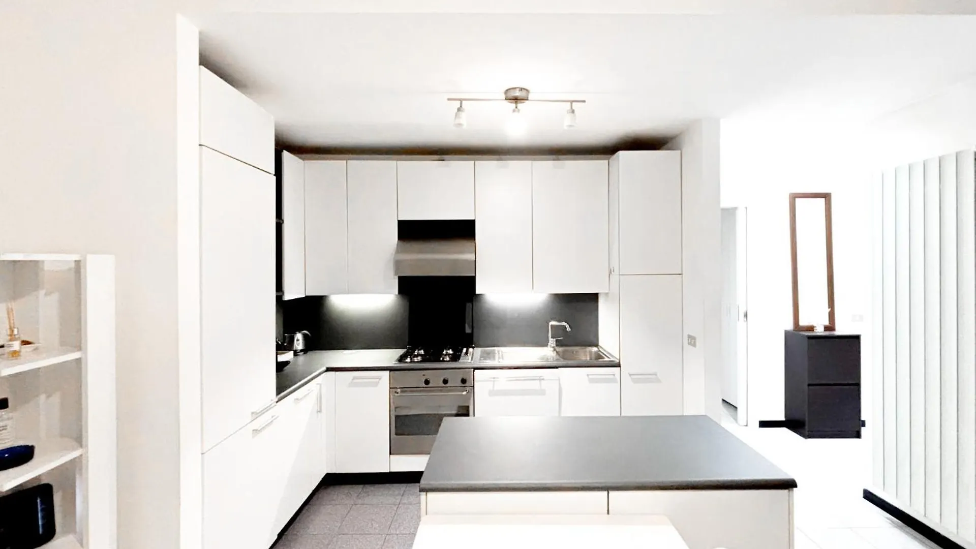 Sweet Staying At Large 3Rooms Apartment In Navigli Milan