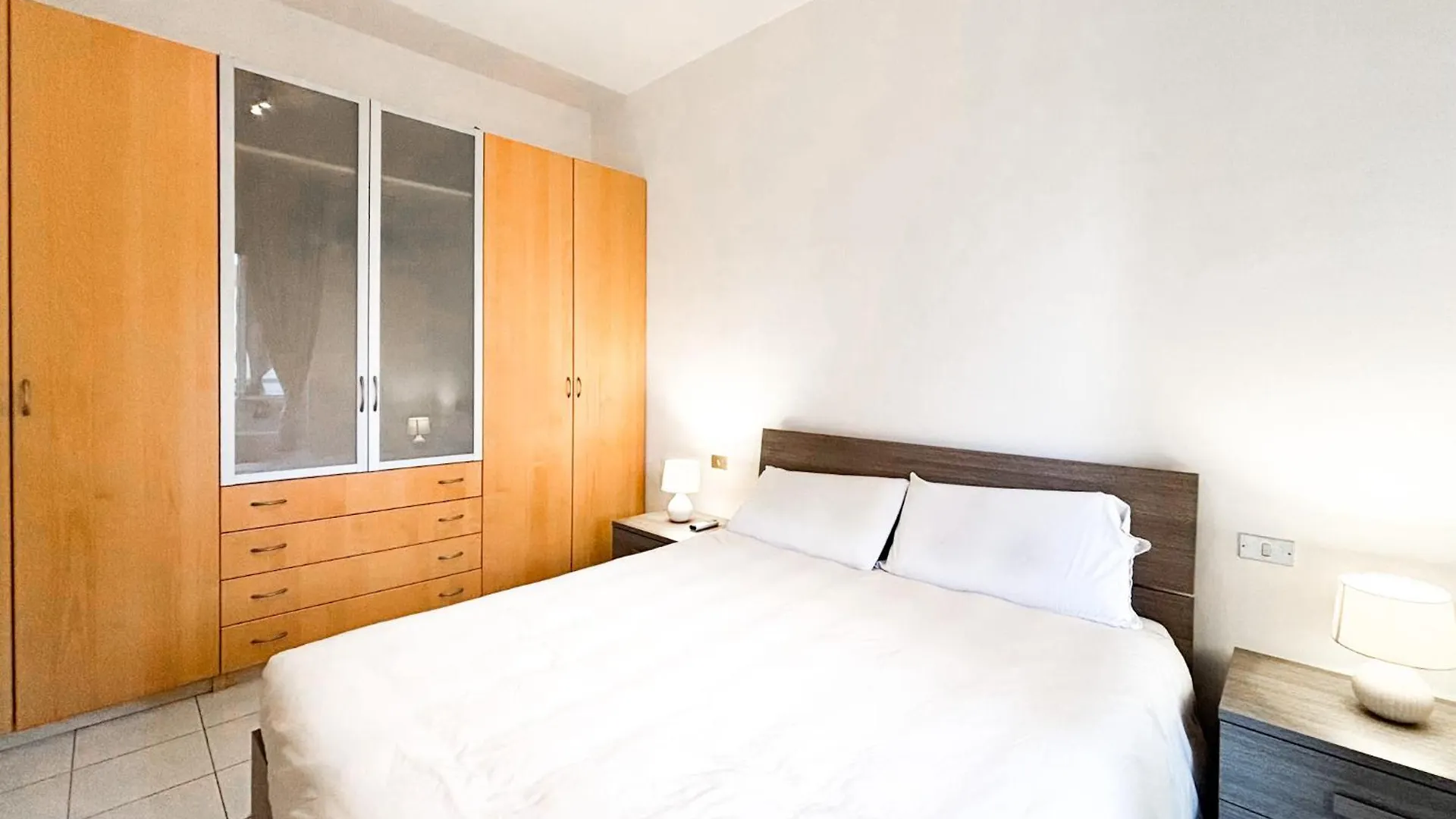 Sweet Staying At Large 3Rooms Apartment In Navigli Milan Italy
